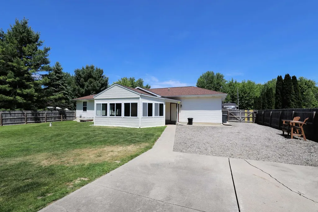 6285 Chicago Road Mt. Morris Township MI 48433