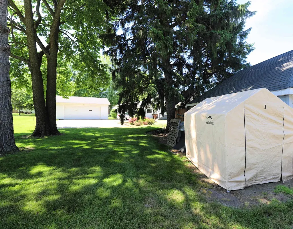 401 S Main Street Chesaning Village MI 48616