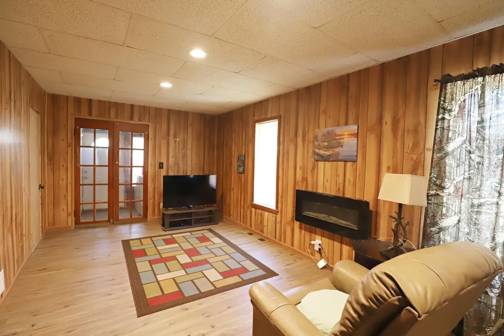 401 S Main Street Chesaning Village MI 48616