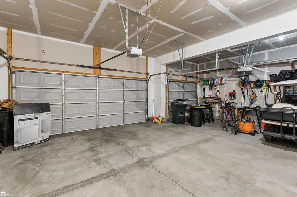 9252 Hidden Oaks Drive Grand Blanc Charter Township MI 48439