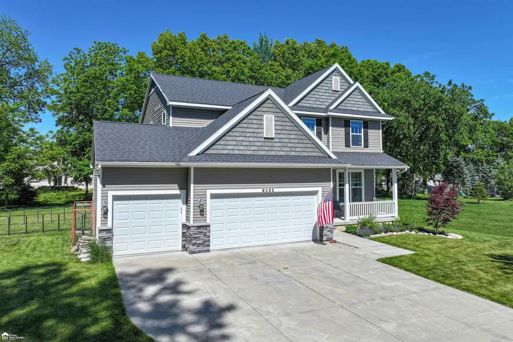 9252 Hidden Oaks Drive Grand Blanc Charter Township MI 48439