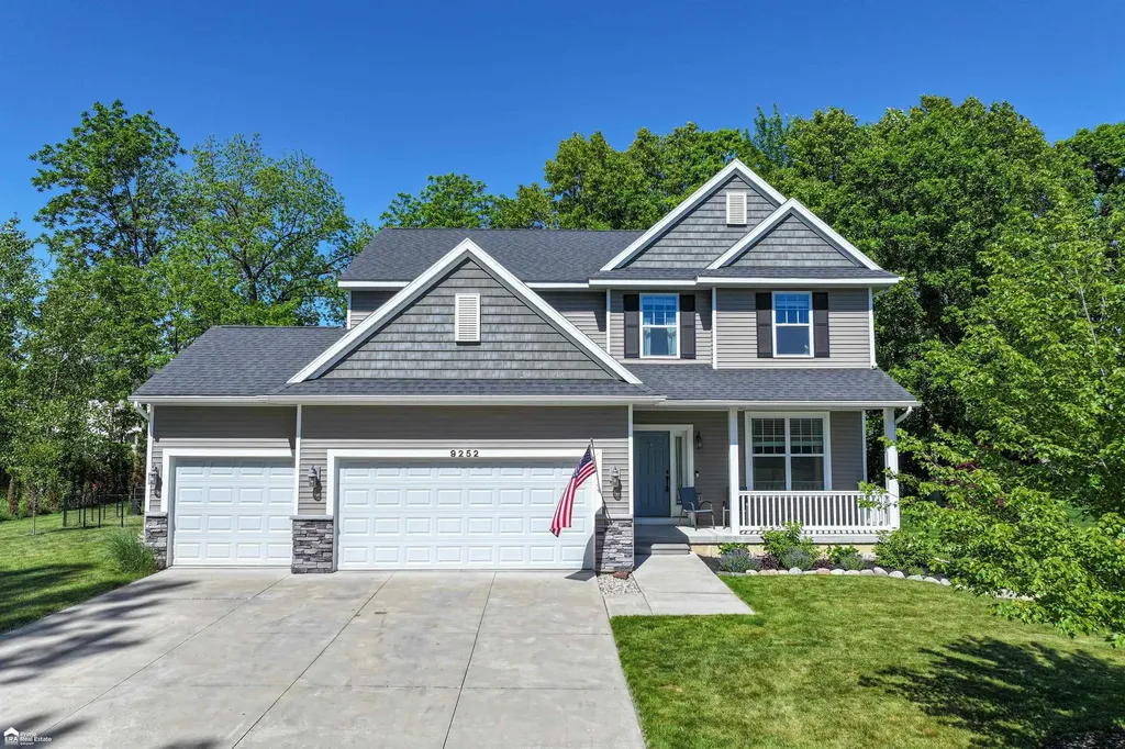 9252 Hidden Oaks Drive Grand Blanc Charter Township MI 48439