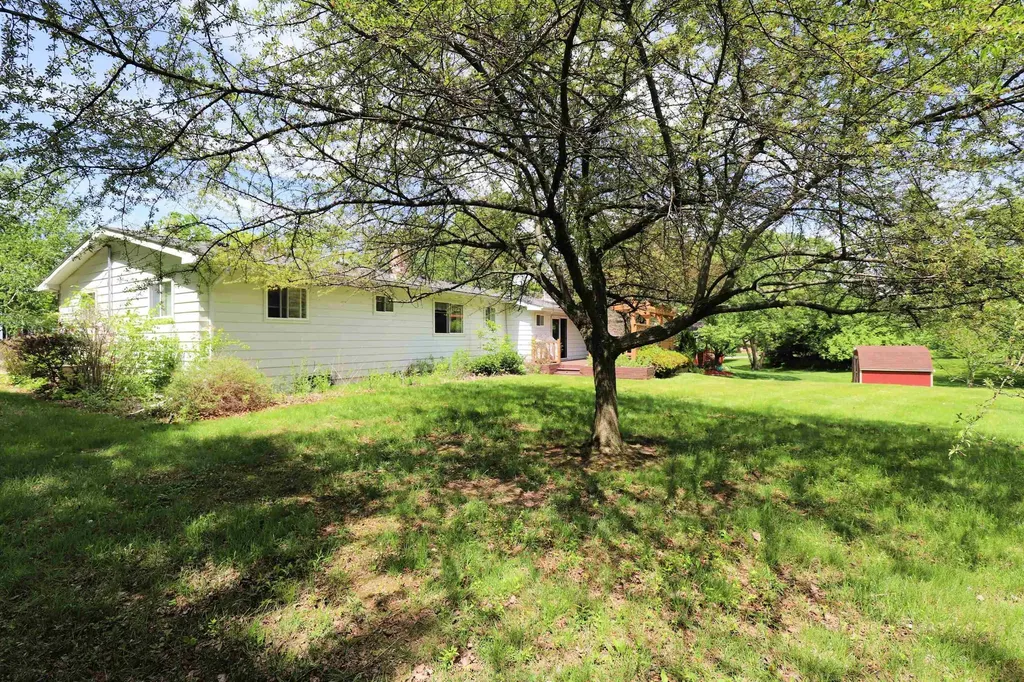3306 Woodvalley Drive Flushing Charter Township MI 48433