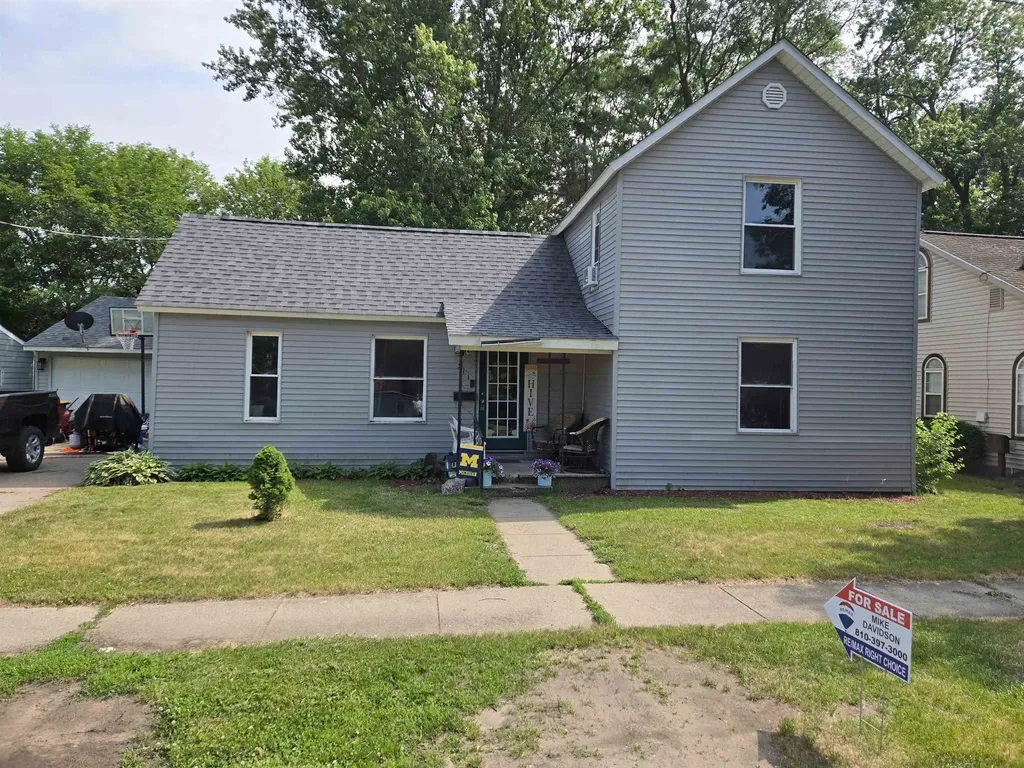 511 Lockwood Street Chesaning Village MI 48616