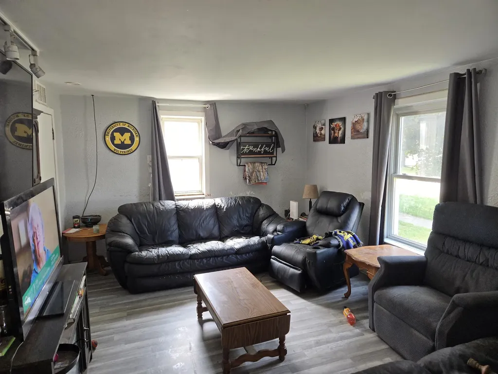 511 Lockwood Street Chesaning Village MI 48616