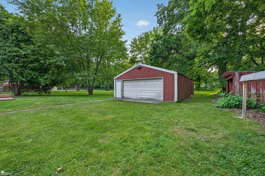 1444 S Genesee Road Burton City MI 48509