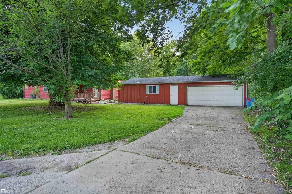 1444 S Genesee Road Burton City MI 48509