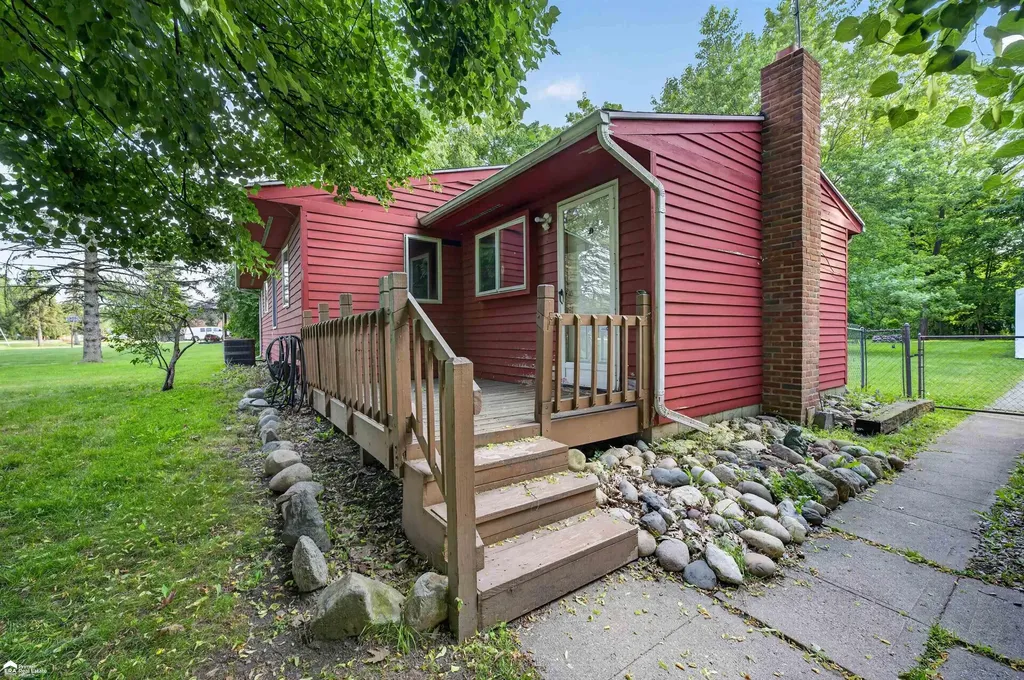 1444 S Genesee Road Burton City MI 48509