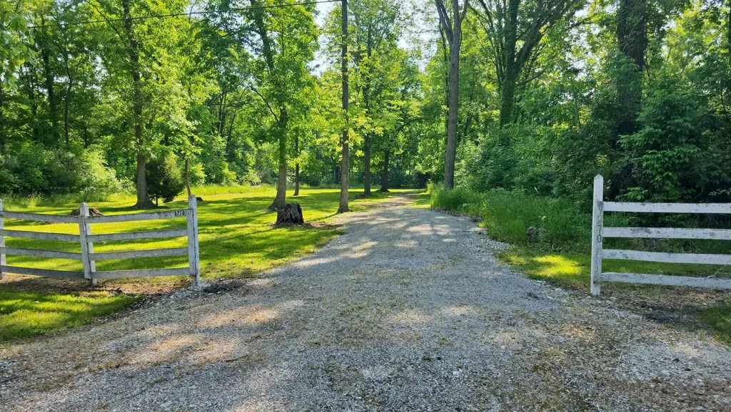 9270 Morrish Road Montrose Charter Township MI 48457