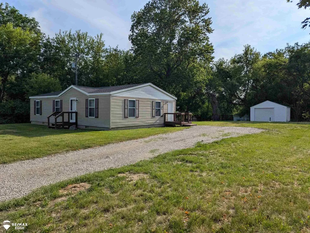6283 Hart Lake Road Otter Lake Village MI 48464