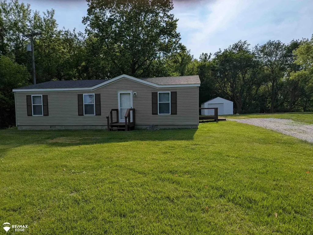 6283 Hart Lake Road Otter Lake Village MI 48464