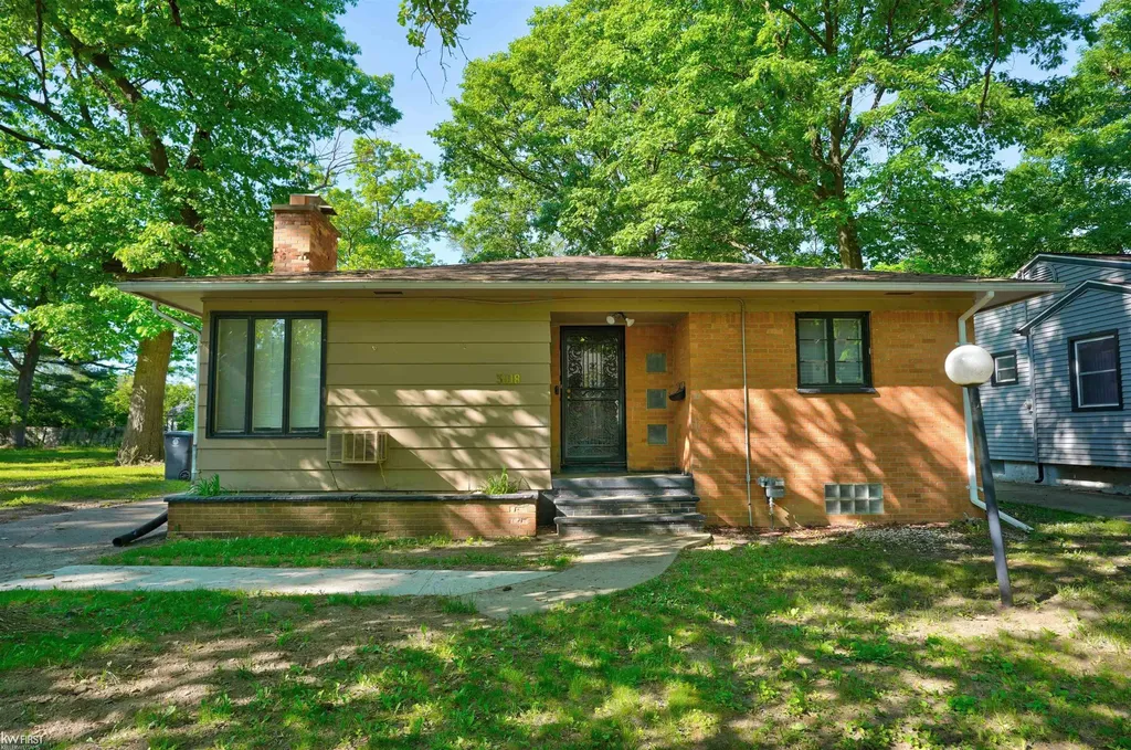 3018 Helber Street Flint City MI 48504
