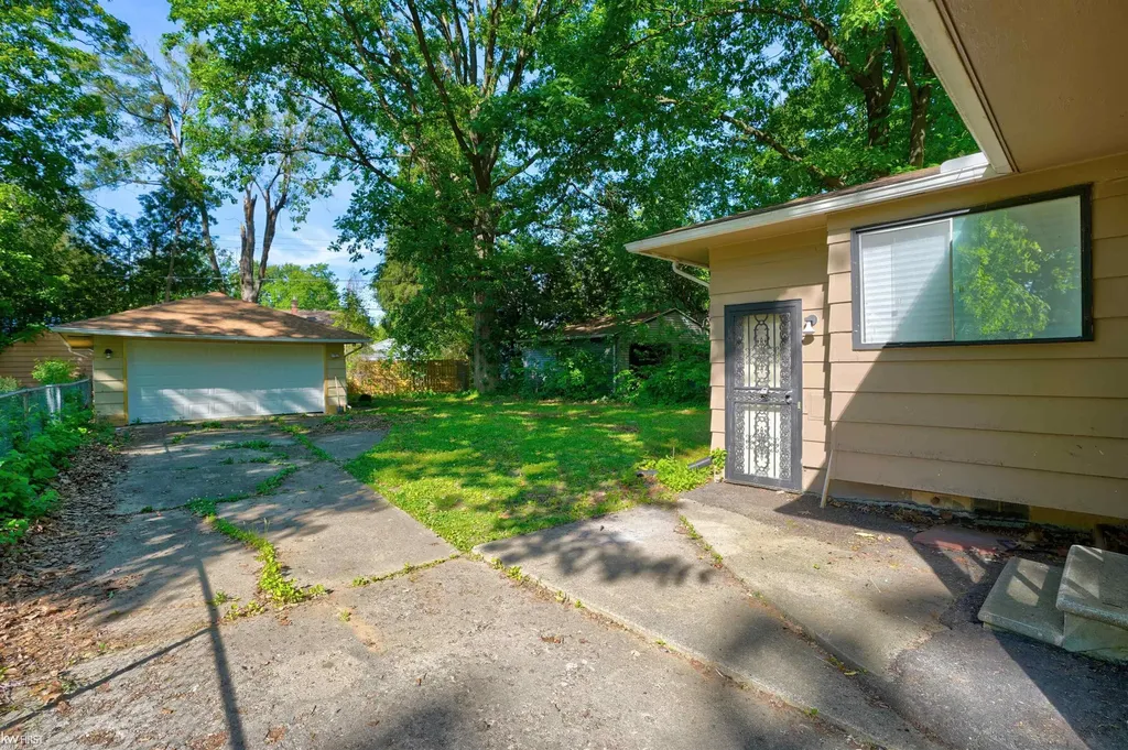 3018 Helber Street Flint City MI 48504