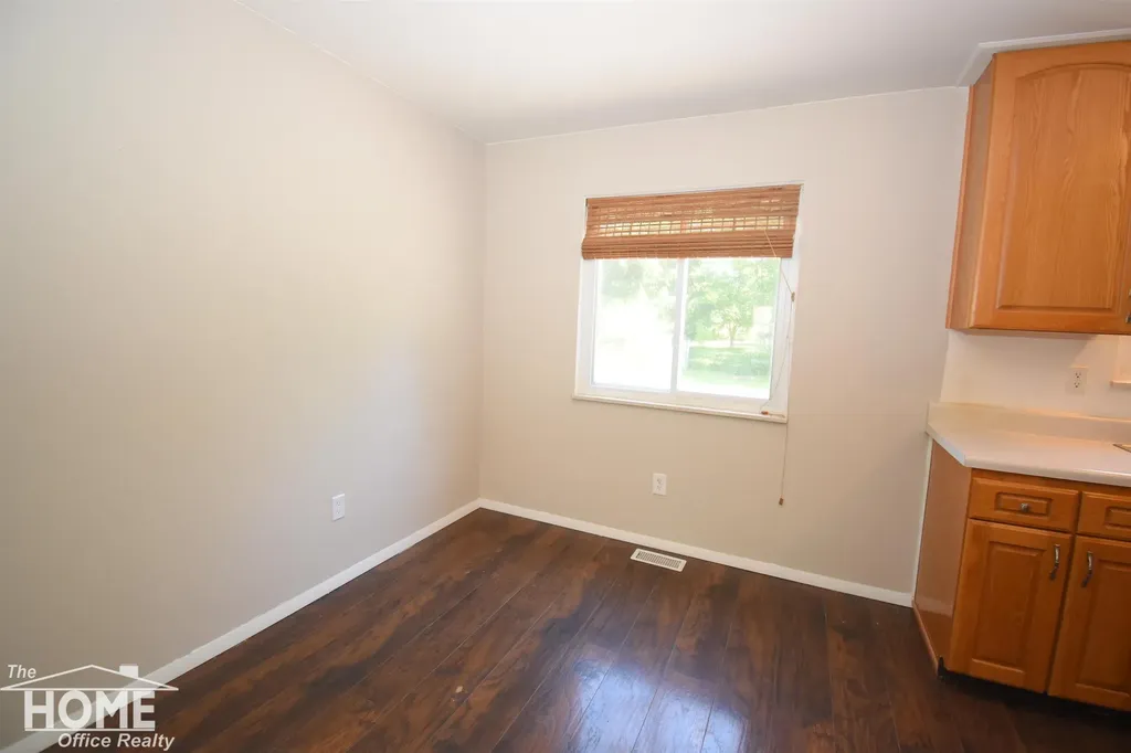 505 Wild Oak Lane Perry City MI 48872