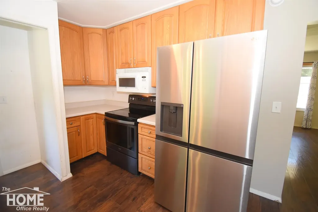 505 Wild Oak Lane Perry City MI 48872