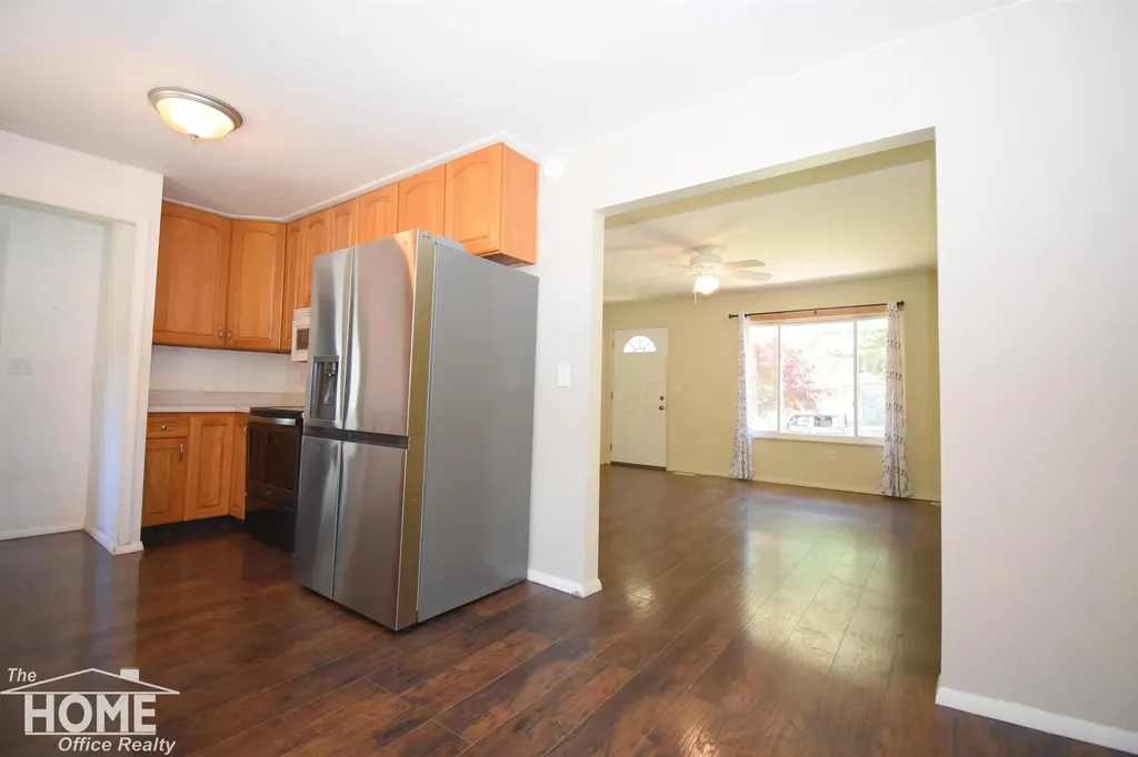 505 Wild Oak Lane Perry City MI 48872