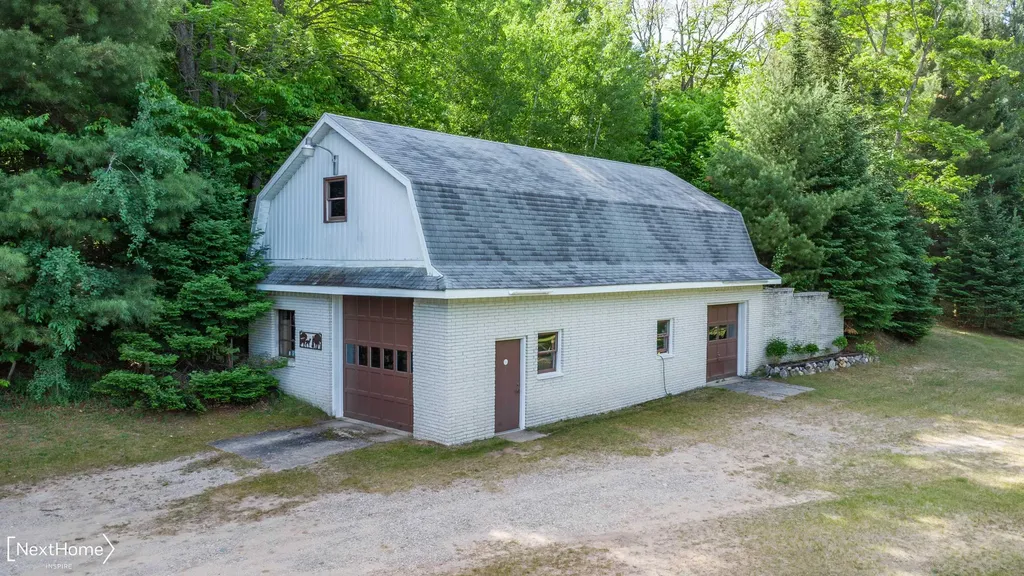 1557 W Eddy School Road Kearney Township MI 49615