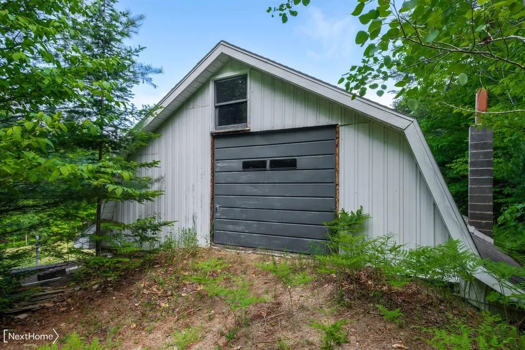1557 W Eddy School Road Kearney Township MI 49615
