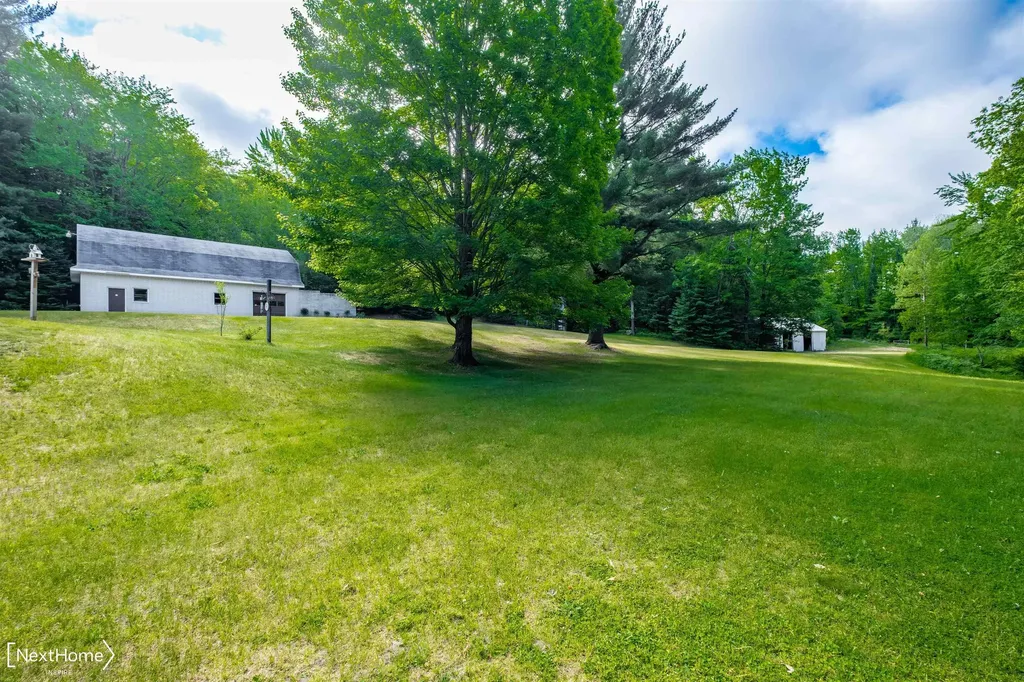 1557 W Eddy School Road Kearney Township MI 49615
