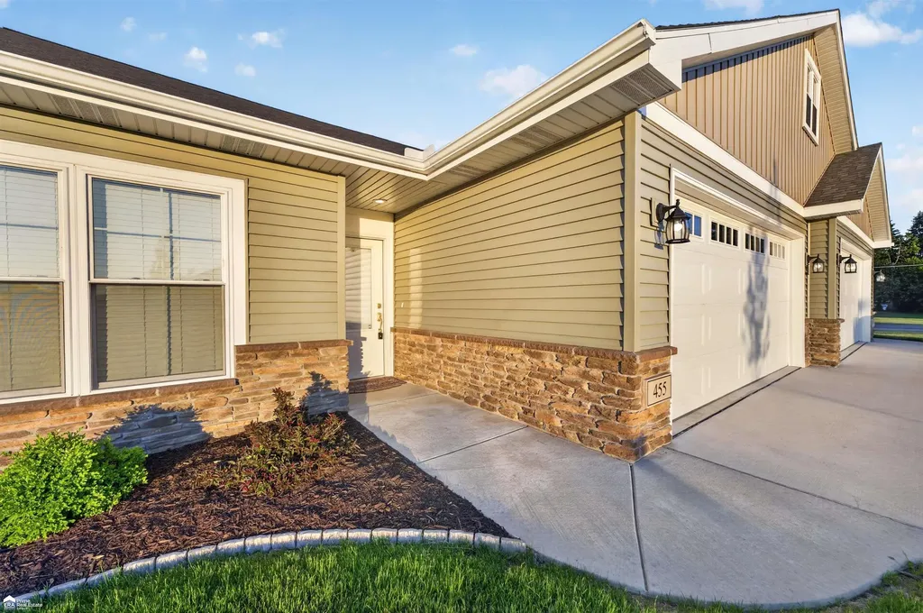 455 Blossom Drive Frankenmuth City MI 48734