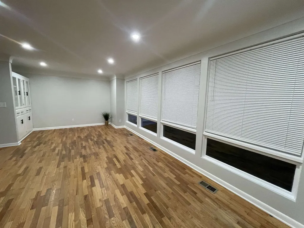 114 E Henry Street Flushing City MI 48433