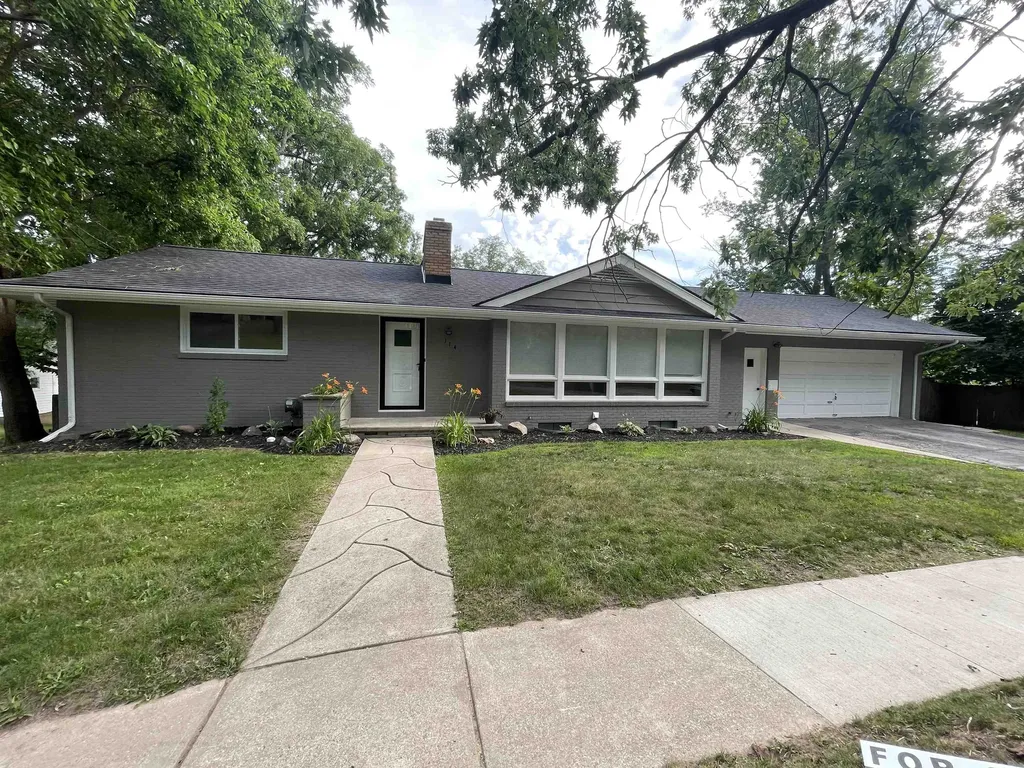 114 E Henry Street Flushing City MI 48433