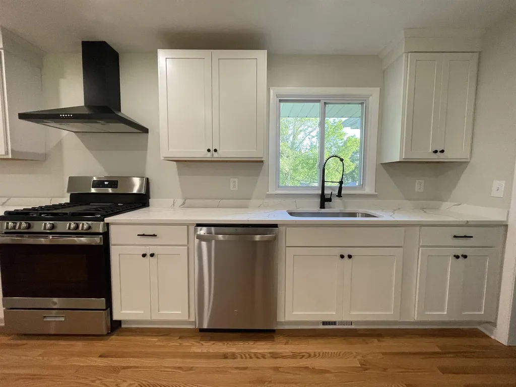 114 E Henry Street Flushing City MI 48433