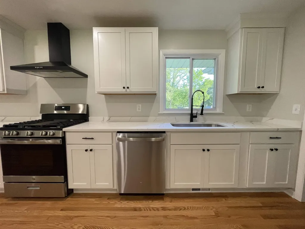 114 E Henry Street Flushing City MI 48433
