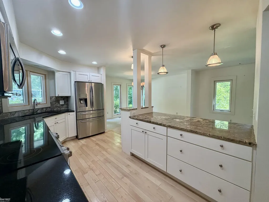 11820 Big Lake Road Springfield Charter Township MI 48350