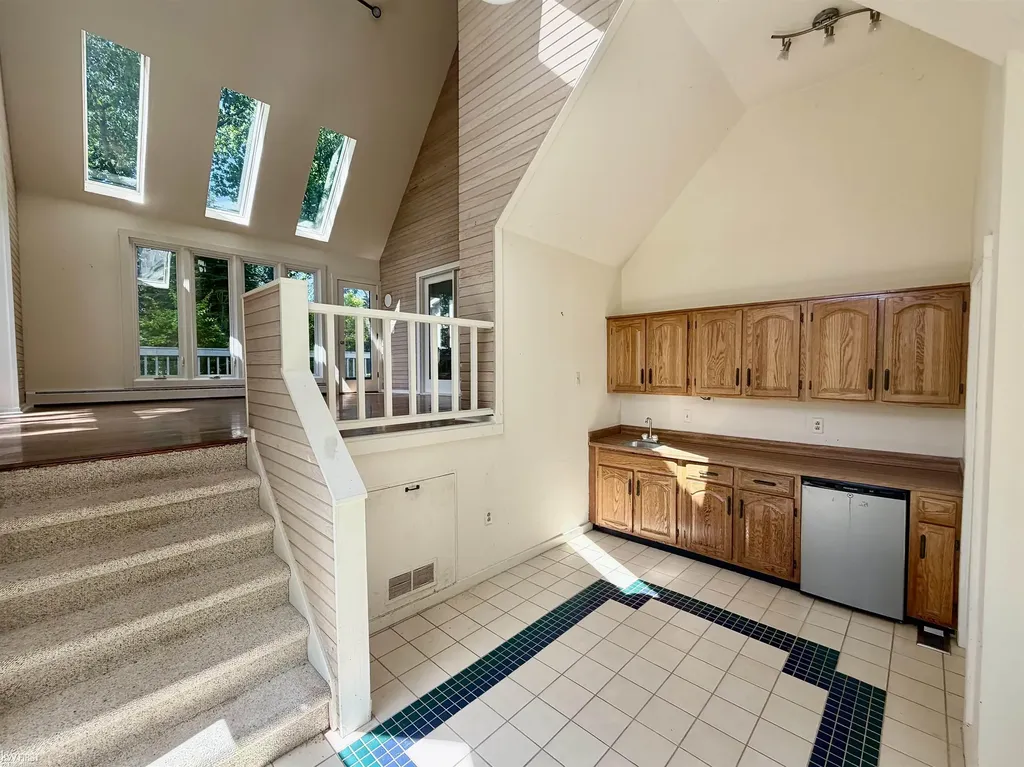 11820 Big Lake Road Springfield Charter Township MI 48350