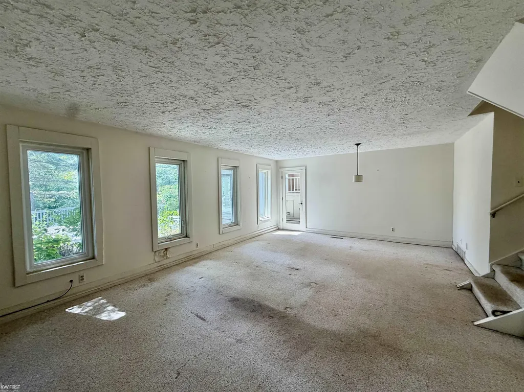 11820 Big Lake Road Springfield Charter Township MI 48350