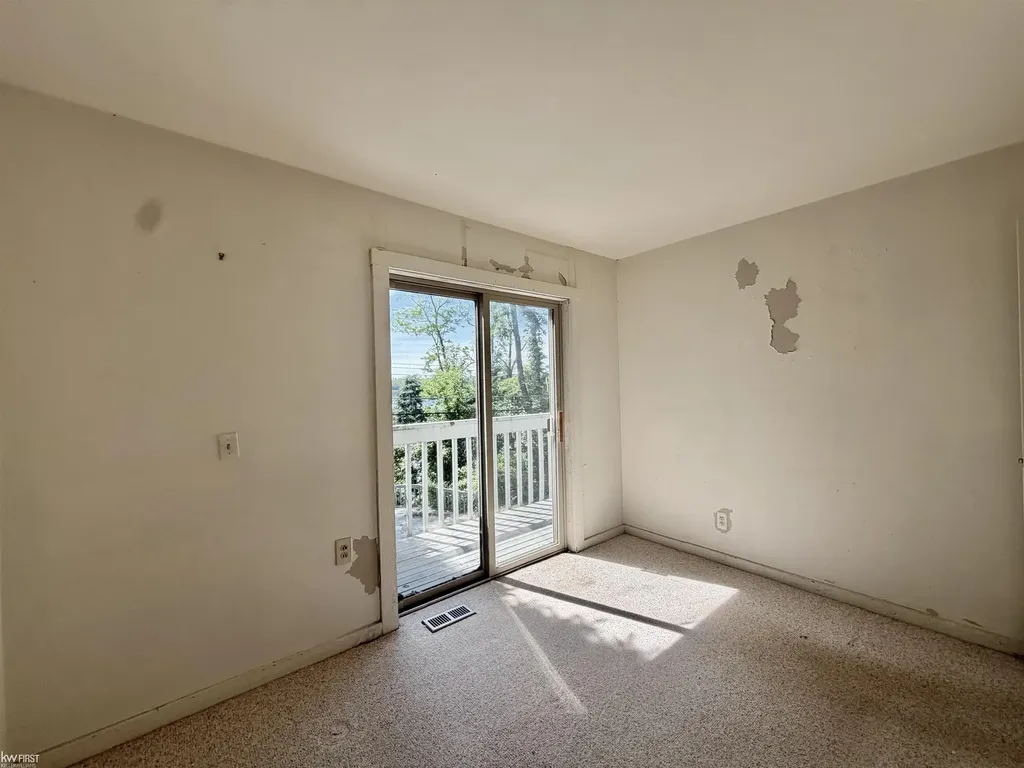 11820 Big Lake Road Springfield Charter Township MI 48350
