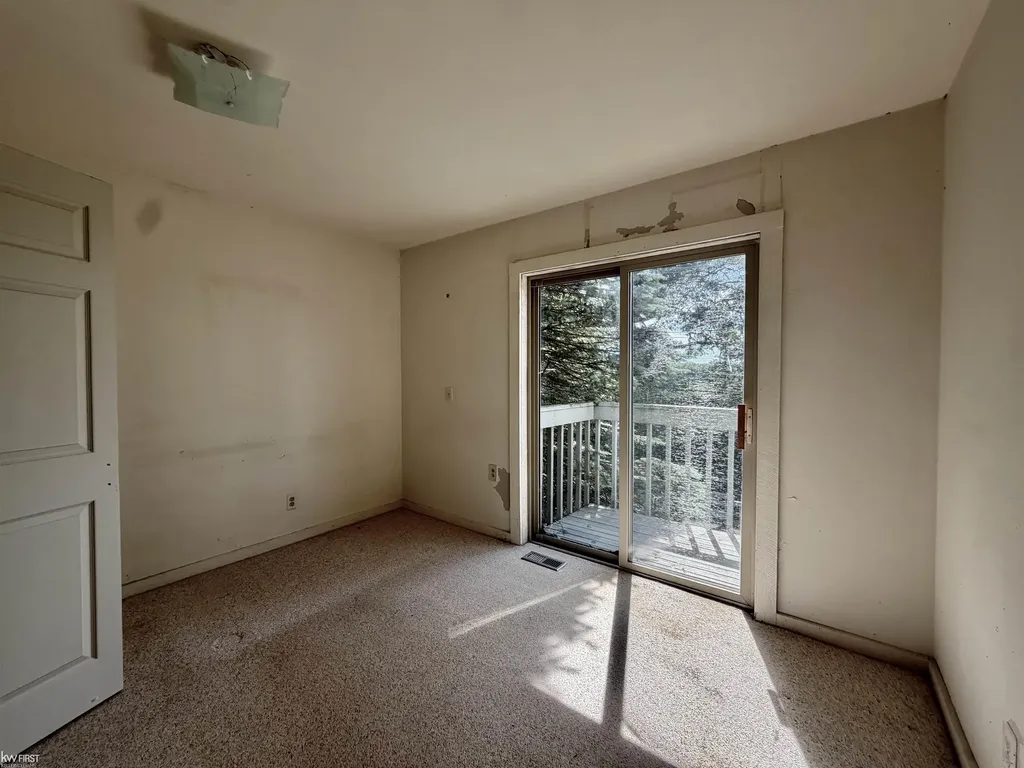 11820 Big Lake Road Springfield Charter Township MI 48350