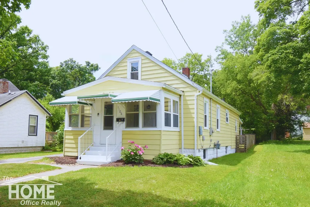 1106 Regent Street Lansing City MI 48912