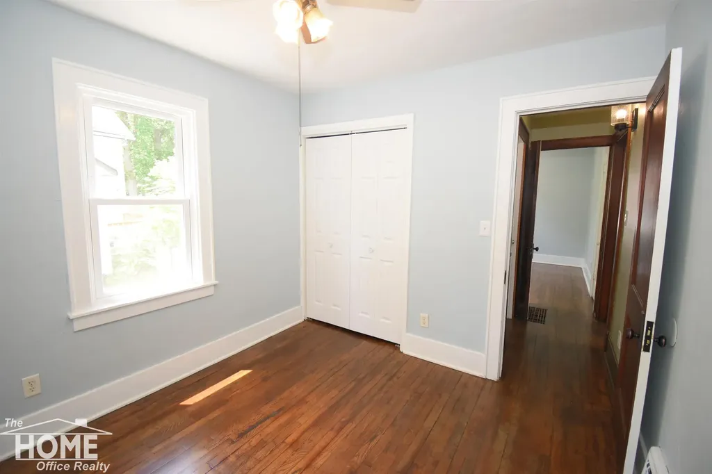 1106 Regent Street Lansing City MI 48912