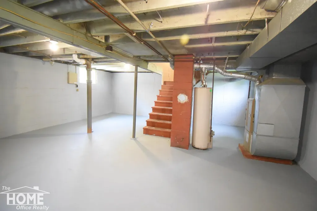 1106 Regent Street Lansing City MI 48912