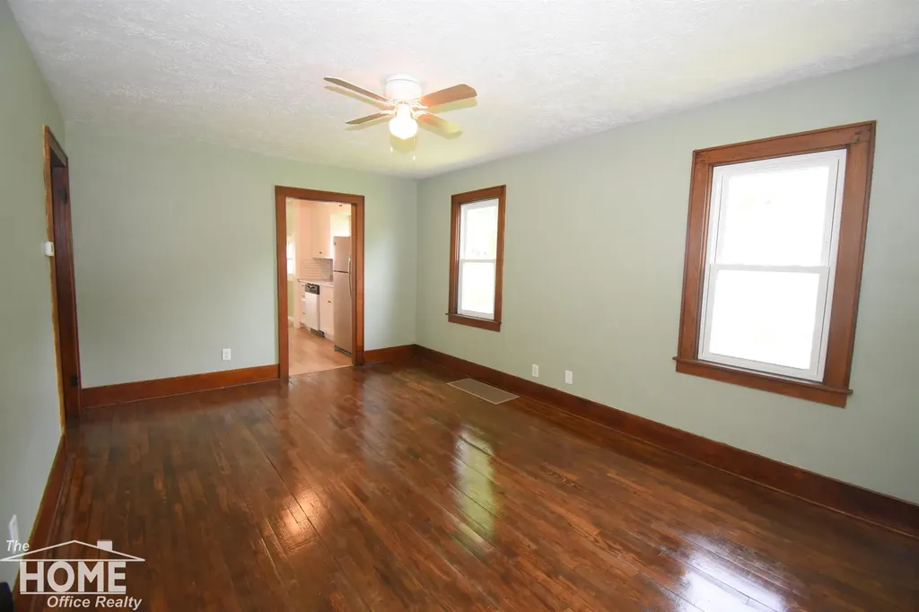 1106 Regent Street Lansing City MI 48912