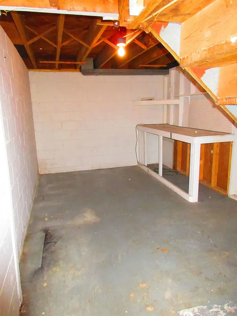 232 Tennyson Avenue Flint City MI 48507