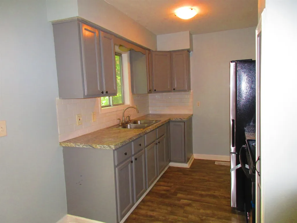 232 Tennyson Avenue Flint City MI 48507