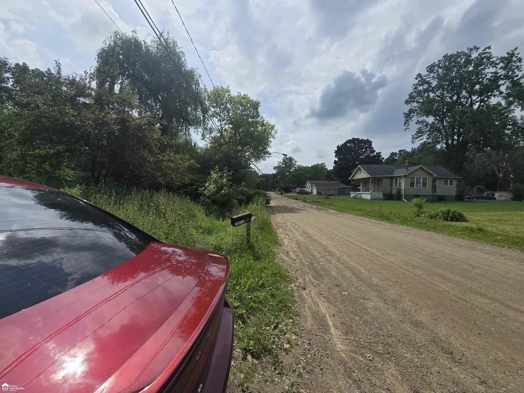 3233 Home Avenue Mt. Morris City MI 48504