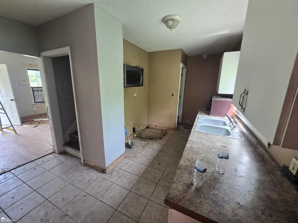 3233 Home Avenue Mt. Morris City MI 48504
