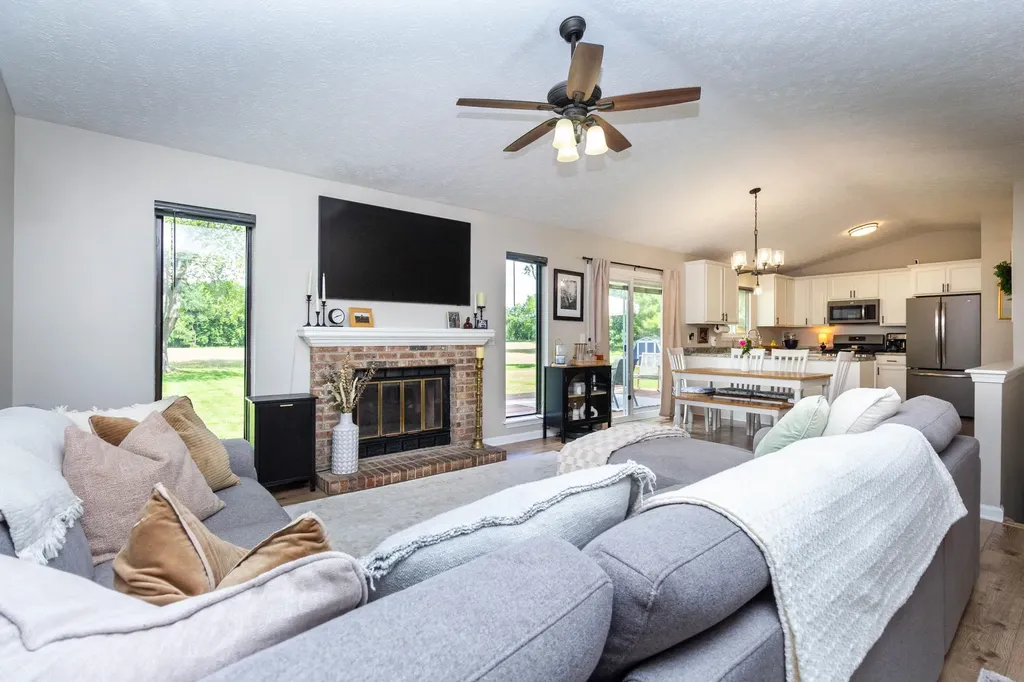 1818 Amberina Drive Delta Charter Township MI 48917