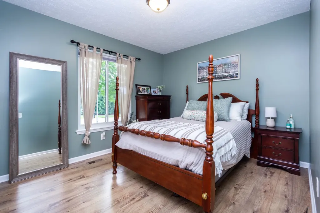 1818 Amberina Drive Delta Charter Township MI 48917