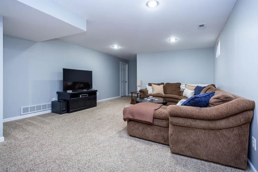 1818 Amberina Drive Delta Charter Township MI 48917