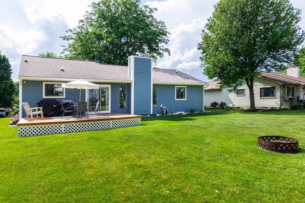 1818 Amberina Drive Delta Charter Township MI 48917
