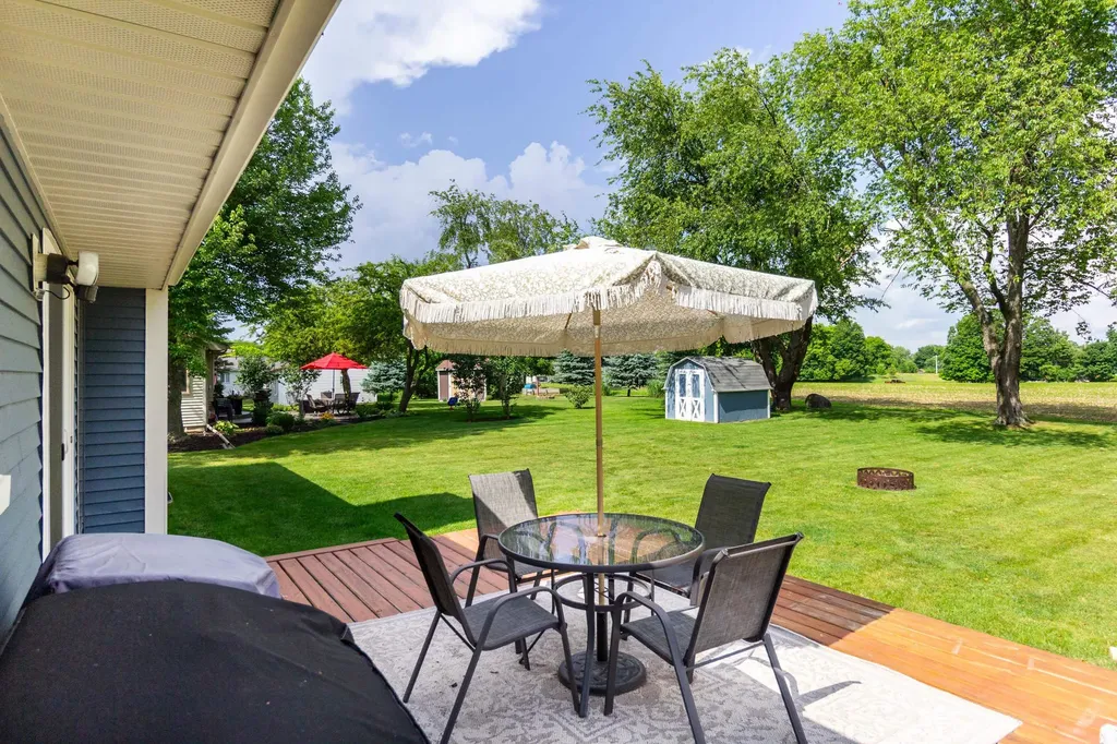 1818 Amberina Drive Delta Charter Township MI 48917