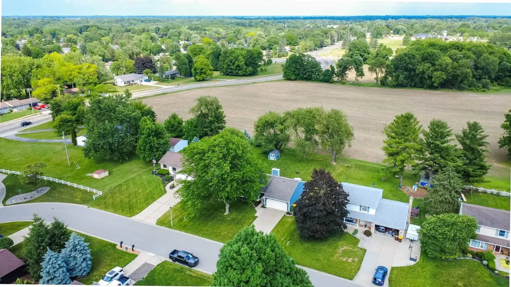 1818 Amberina Drive Delta Charter Township MI 48917