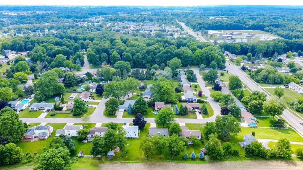 1818 Amberina Drive Delta Charter Township MI 48917