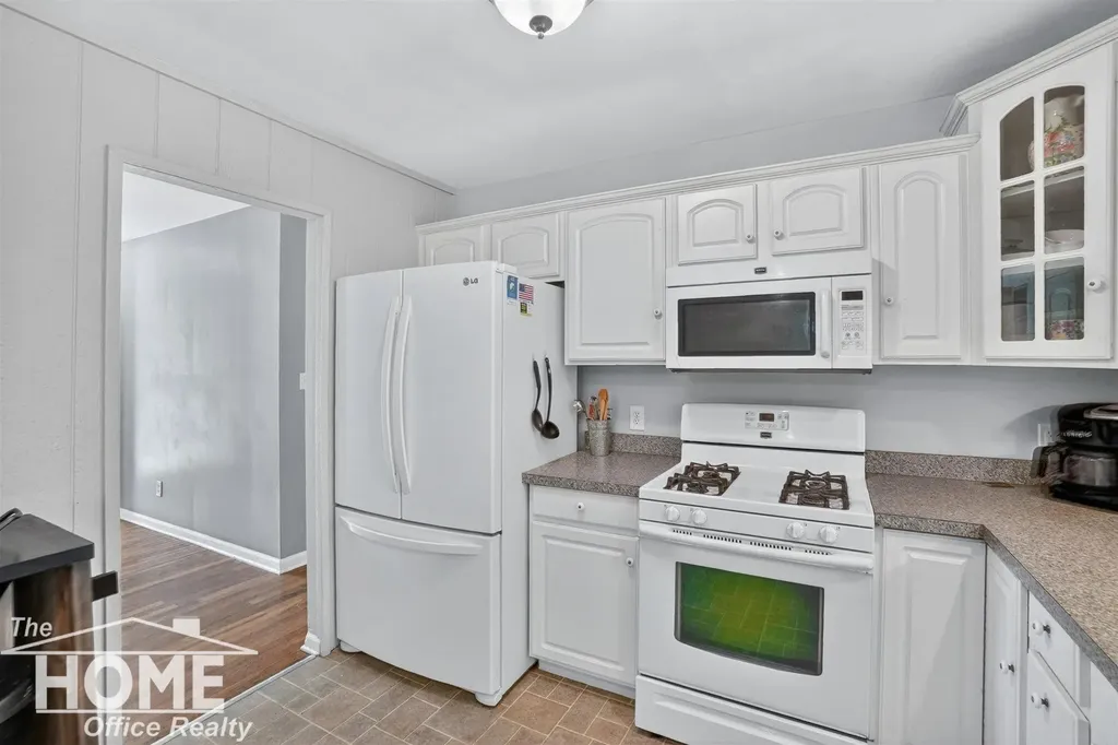 1208 Harding Avenue Owosso City MI 48867