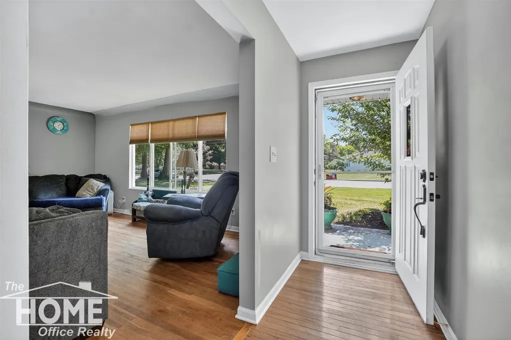 1208 Harding Avenue Owosso City MI 48867